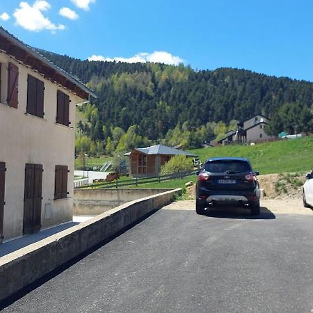 Logement Cosy Au Pied Des Pistes サン・ピエール・デル・フォルサ エクステリア 写真